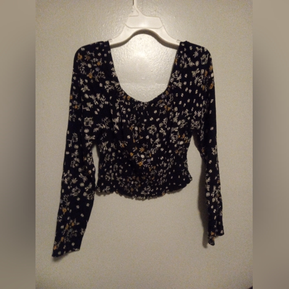 Black Floral Crop Top